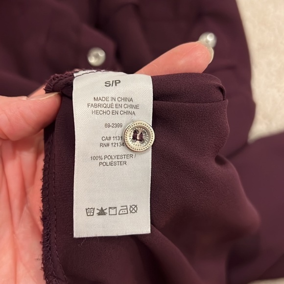DYNAMITE Burgundy Work Blouse in Size Small GUC - Picture 8 of 8